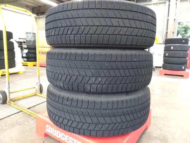 【Aコン】BRIDGESTONE(ブリヂストン)BALMINUM(バルミナ) XR10 + BRIDGESTONE BLIZZAK VRX3 【エクストレイル】
