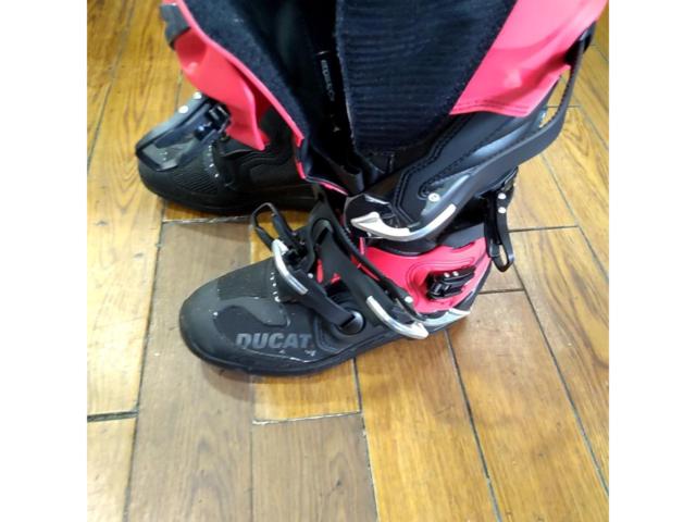 Size: 27.5cm DUCATI
Genuine
Terrain Boots
Explorer
T7
Alpinestars