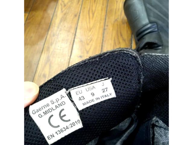 Size: 27cm Gaerne
Riding boots