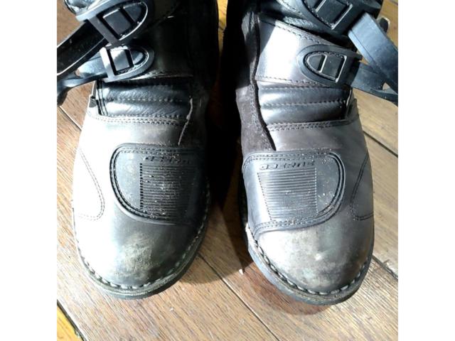 Size: 27cm Gaerne
Riding boots