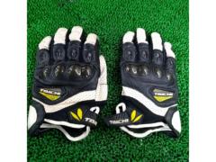 Size: XLRST418
SURGE
MESH
GLOVE
Globe