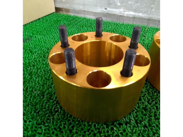 メーカー不明 ワイドトレッドスペーサー M12xP1.5 70mm 114.3-5 ※2本