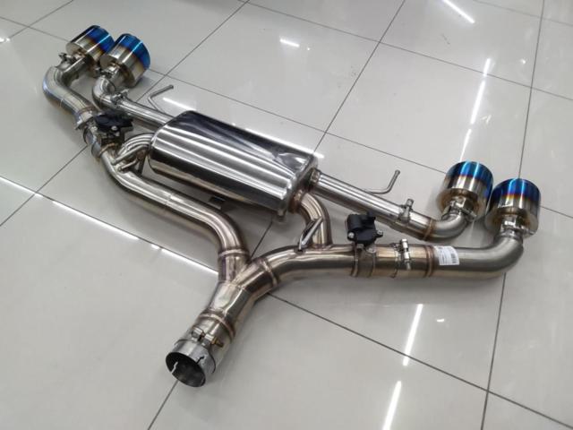 Wakeari
GWAPOTech
Racing
Valved
stainless
steel
Exhaust
system
R35 GT-R