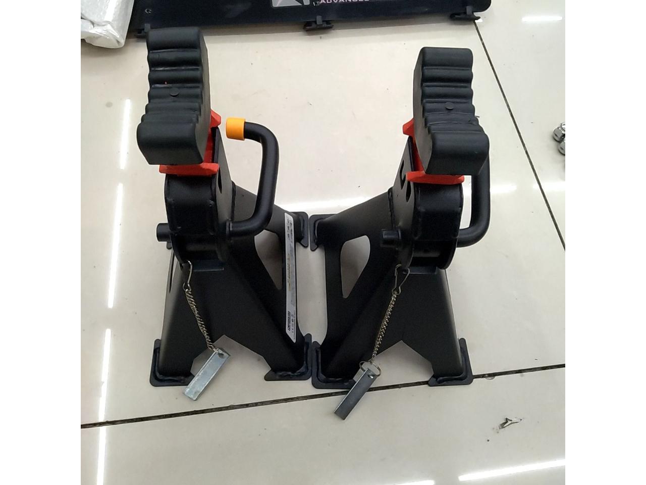 Lupobi
Jack stand
3 t