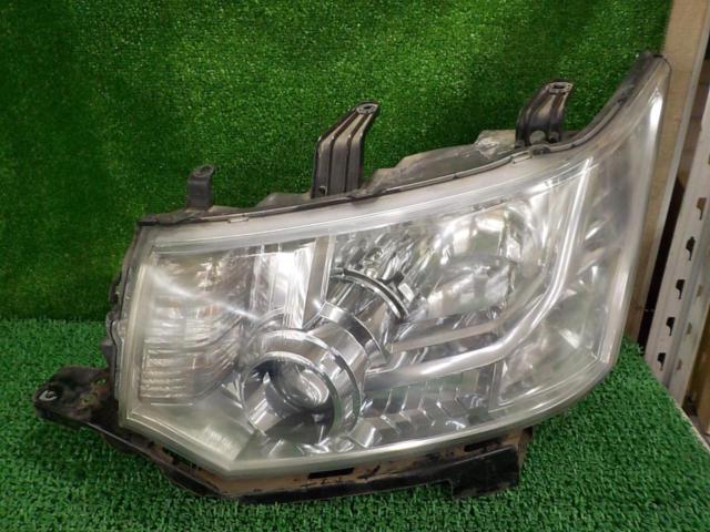MITSUBISHI
Genuine headlight
Delica D:5 / CV series / Early model / HID headlights