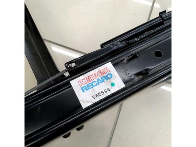 RECARO
Seat rail