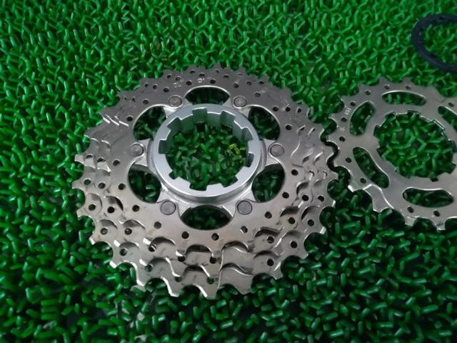 10S/12-27T SHIMANO 105 CS-5600 カセットスプロケット