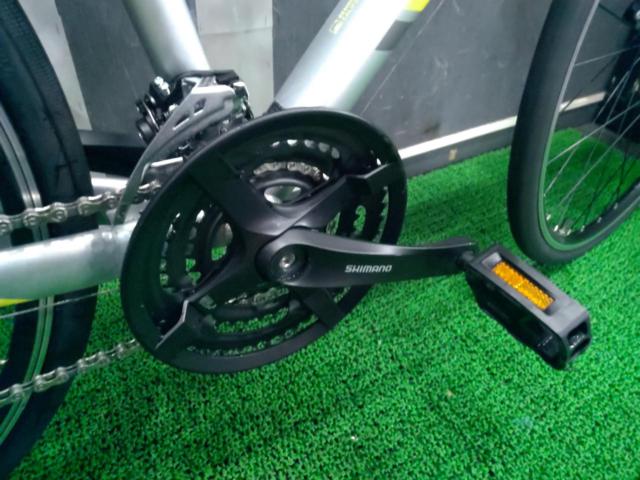 SPECIALIZED SIRRUS 2017年モデル 700×28C/3×8S アルミフレームクロスバイク シルバー×イエロー メーカーサイズXS