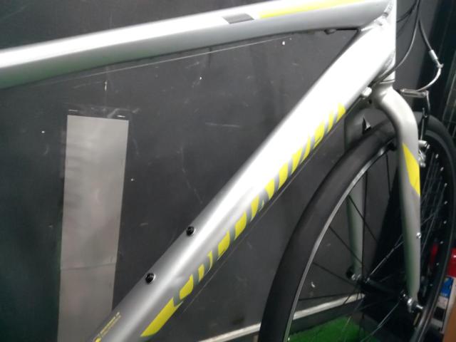 SPECIALIZED SIRRUS 2017年モデル 700×28C/3×8S アルミフレームクロスバイク シルバー×イエロー メーカーサイズXS