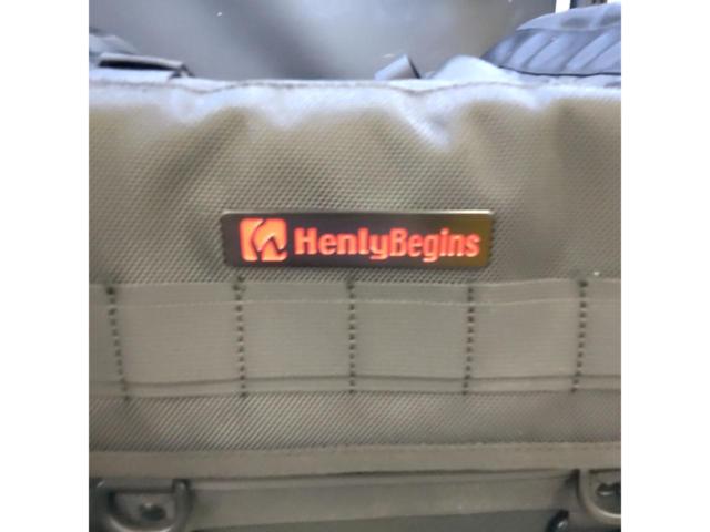 henly begins シートバッグ