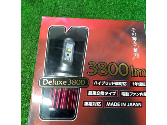 Valenti LEDヘッドライトバルブ LDJ12-HB4-60