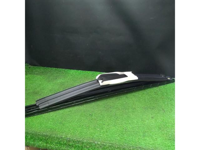 MercedesBenz純正 フロントワイパーブレード A2068261600