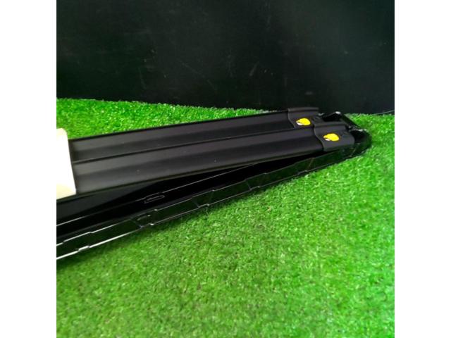 MercedesBenz純正 フロントワイパーブレード A2068261600