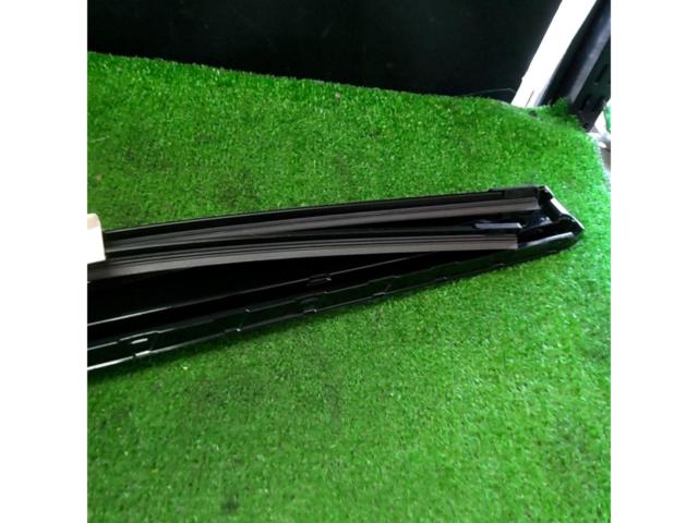 MercedesBenz純正 フロントワイパーブレード A2068261600