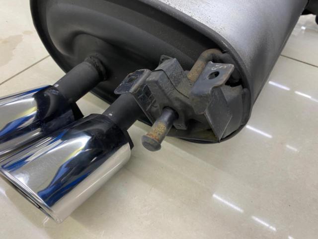 Stagea M35
Genuine NISSAN parts
Rear piece muffler