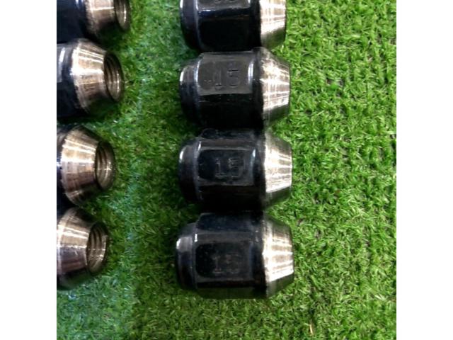 M12/P1.5/21HEXBBS
Taper nut
16 set