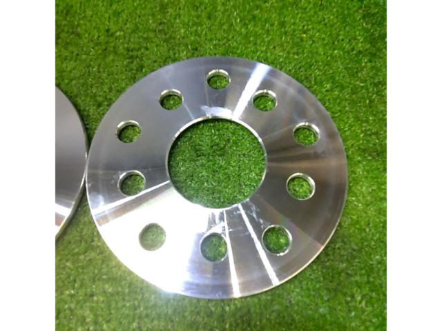 DIGICAM
Wide tread spacer