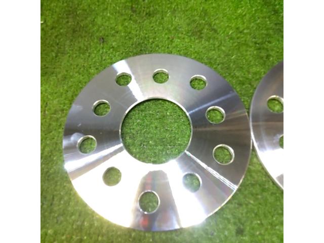DIGICAM
Wide tread spacer