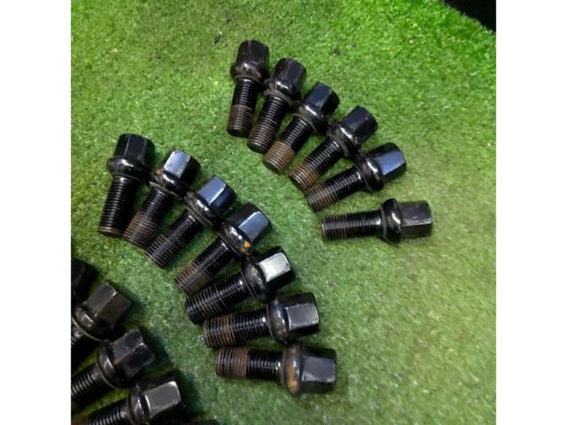 メーカー不明 球面ボルト 首下29mm/M14/P1.5 20個セット