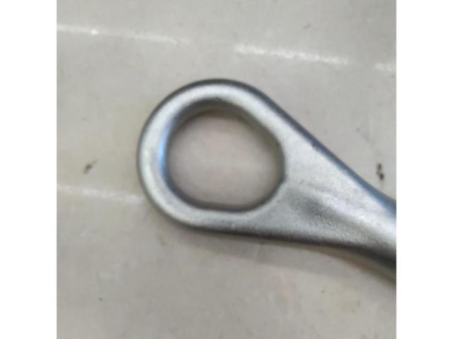 SUZUKI genuine
Tow hooks