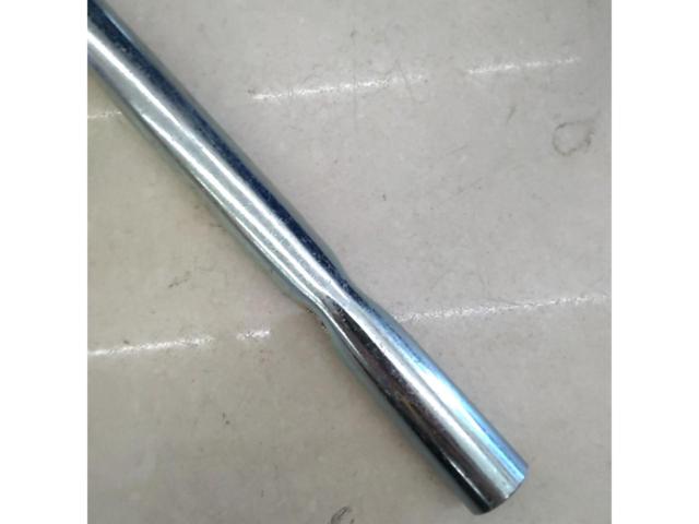 Unknown Manufacturer
Tire lug wrench