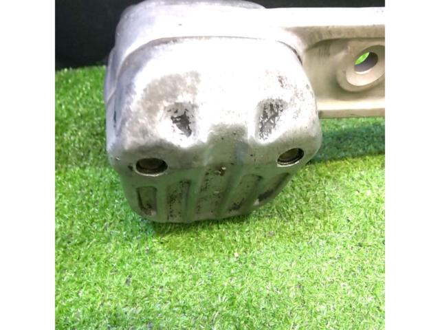 [CB400
FOURHONDA Genuine Parts
Caliper