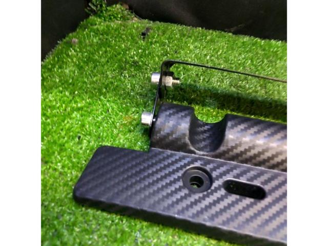 メーカー不明 カーボン調ナンバーステー