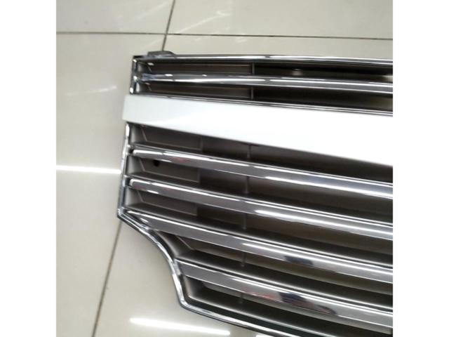 Nissan Elgrand/E52 (Early Model) Genuine Parts
Front grille