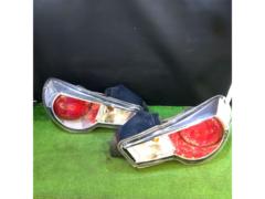 【86 ZN6 前期】TOYOTA純正 テールレンズ 左右