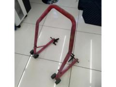 メーカー不明 メンテナンススタンド