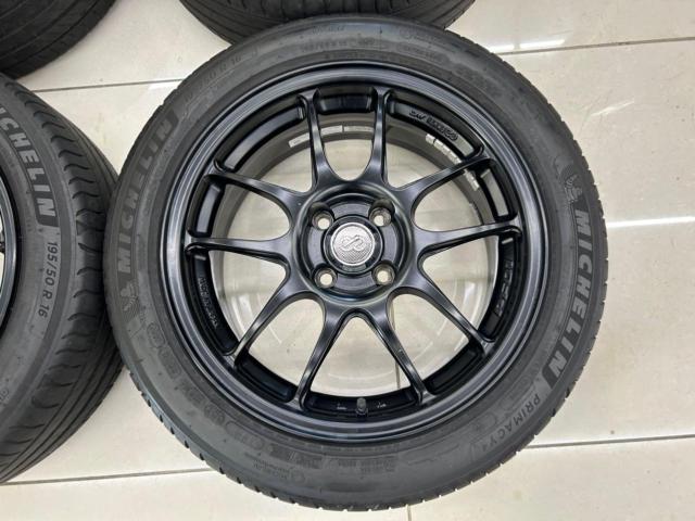 ENKEI PerformanceLine PF01 +MICHELIN PRIMACY4