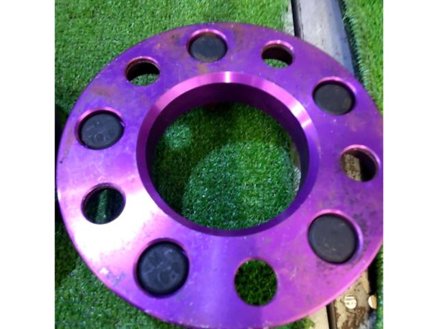 Unknown Manufacturer
Wide tread spacer M12/P1.5/114.3-5H/20mm