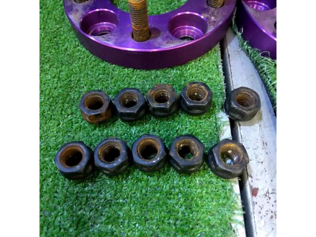 Unknown Manufacturer
Wide tread spacer M12/P1.5/114.3-5H/20mm