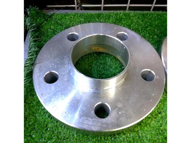 Unknown Manufacturer
Wide tread spacer M14/112-5/20mm