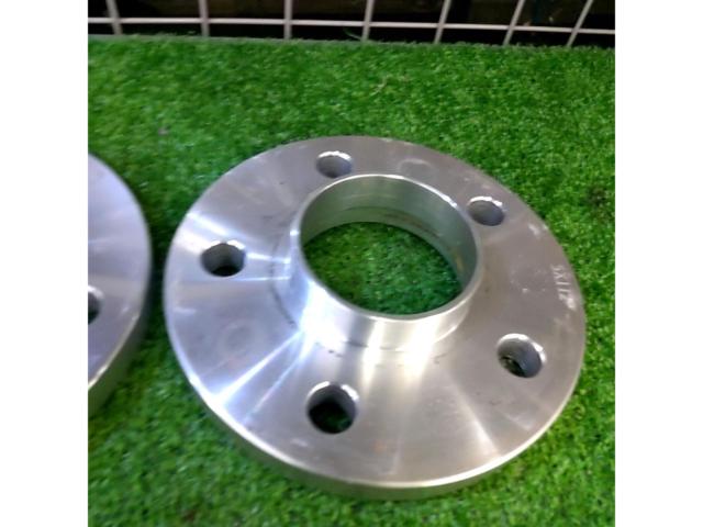 Unknown Manufacturer
Wide tread spacer M14/112-5/15mm