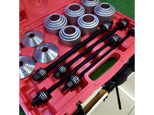 28 points
Pull Sleeve Kit
Bushing and bearing press-fitting and removal tool