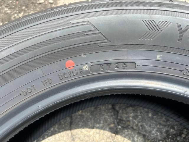 YOKOHAMA ADVAN V61 E+