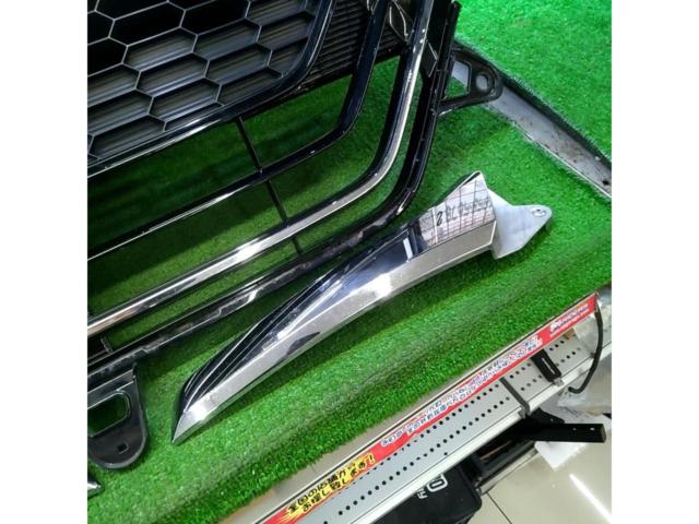 【N-BOX JF3/JF4】HONDA純正フロントグリル + 無限フロントガーニッシュ