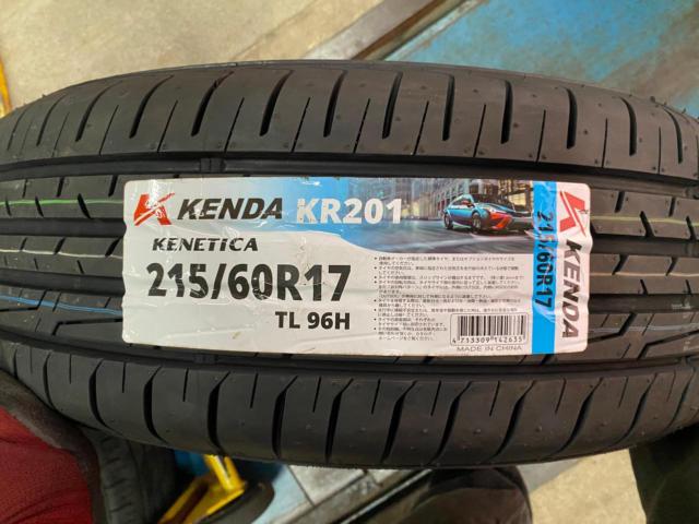 TOYOTA C-HR 純正アルミホイール + KENDA KR201 215/60R17