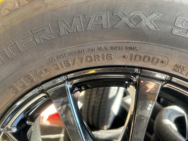 HOT STUFF Exceeder E08 + DUNLOP WINTERMAXX SJ8