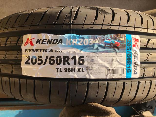 90 Series Noah/Voxy Size KYOHO
CRICKET
+
KENDA
KR 203