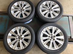 TOYOTA
Toyota Alphard/Vellfire (30 series)
Genuine 18 inches aluminum wheels
+
KENDA
KR 201
235 / 50R18