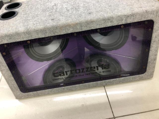 I want to go back to the Heisei era with LED specifications!! carrozzeria
TS-WX2500
BOX with subwoofer 