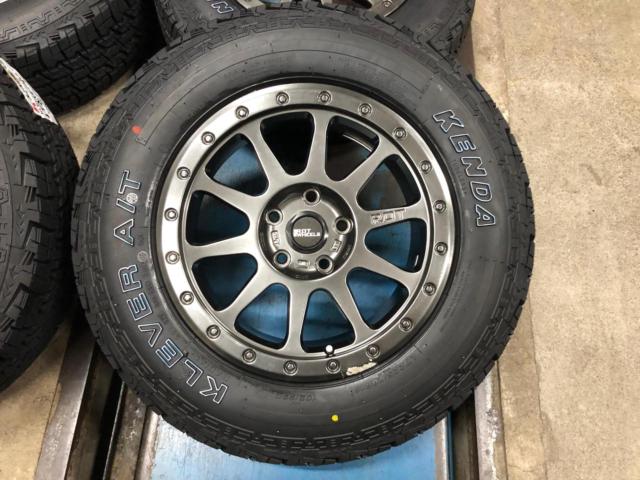THE
ROT
WHEELS
RO401
+
KENDA
KR28
LT225 / 70R16