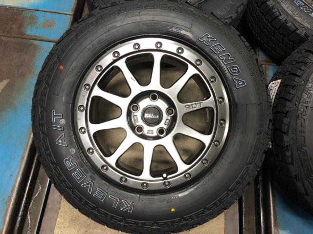 THE
ROT
WHEELS
RO401
+
KENDA
KR28
LT225 / 70R16