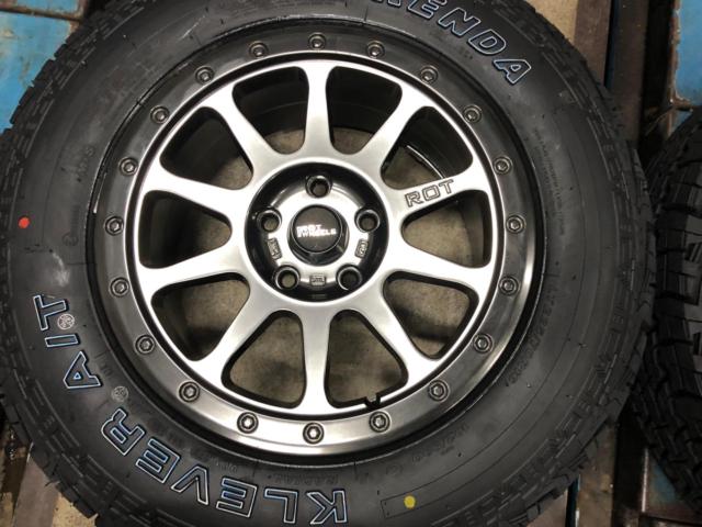 THE
ROT
WHEELS
RO401
+
KENDA
KR28
LT225 / 70R16