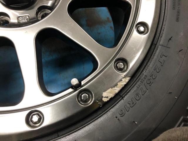 THE
ROT
WHEELS
RO401
+
KENDA
KR28
LT225 / 70R16