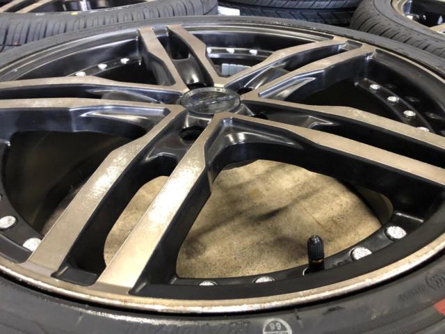 AME
SHALLEN
XF-55
+
KENDA
KR32
225 / 40R19