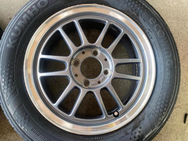 BADX
FUTEX
6 twin-spoke wheel
KUMHO
ECOWING
ES31
165 / 70R14