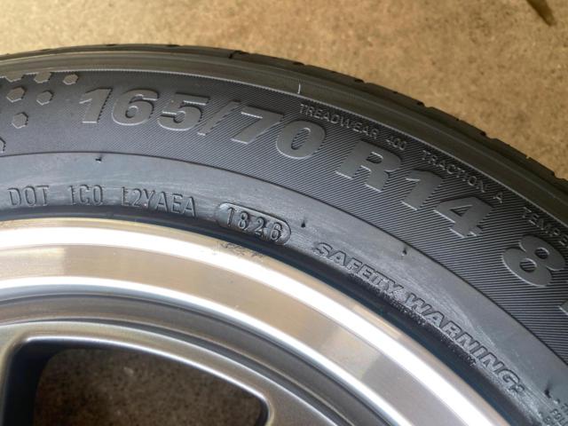 BADX
FUTEX
6 twin-spoke wheel
KUMHO
ECOWING
ES31
165 / 70R14